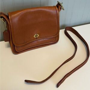 Vintage Coach Rambler